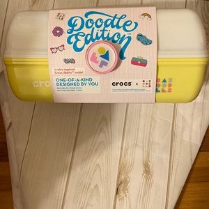 NEW MIP CABOODLES Doodle Edition x Crocs